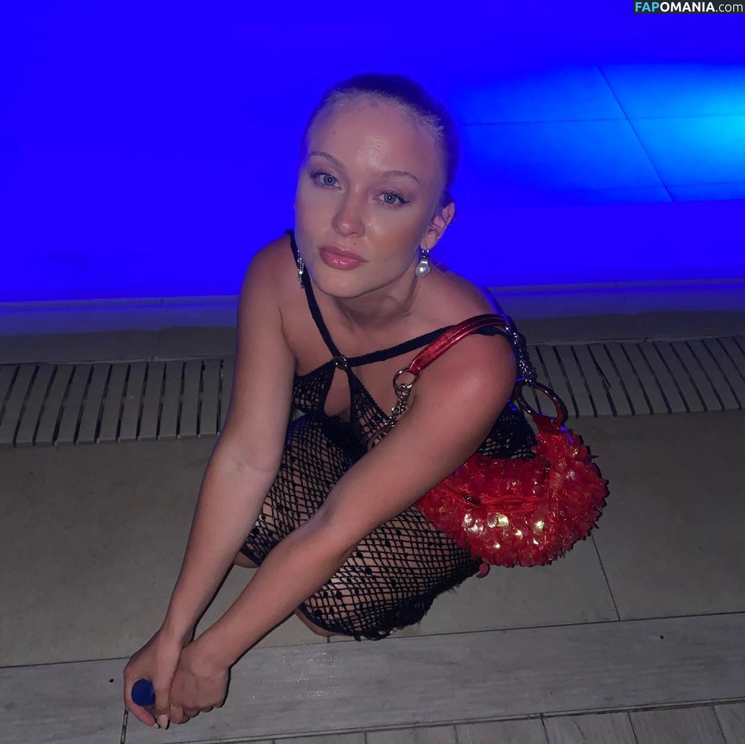 Zara Larsson Nude Leaked Photo Fapomania