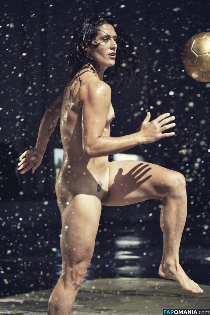 Ali Krieger Nude Leaked Photo #12