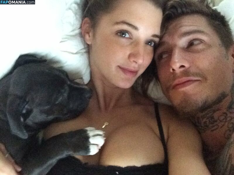 Alyssa Arce Nude Leaked Photo #3