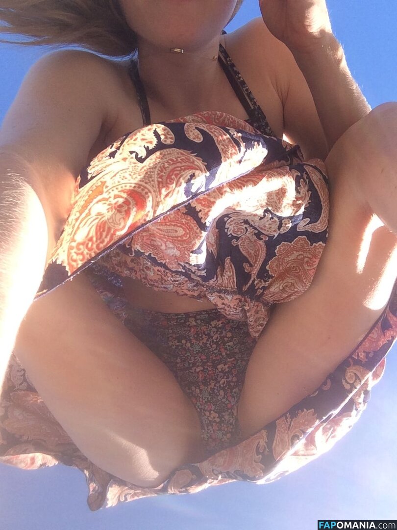 Amanda Seyfried Nude Leaked Photo #30