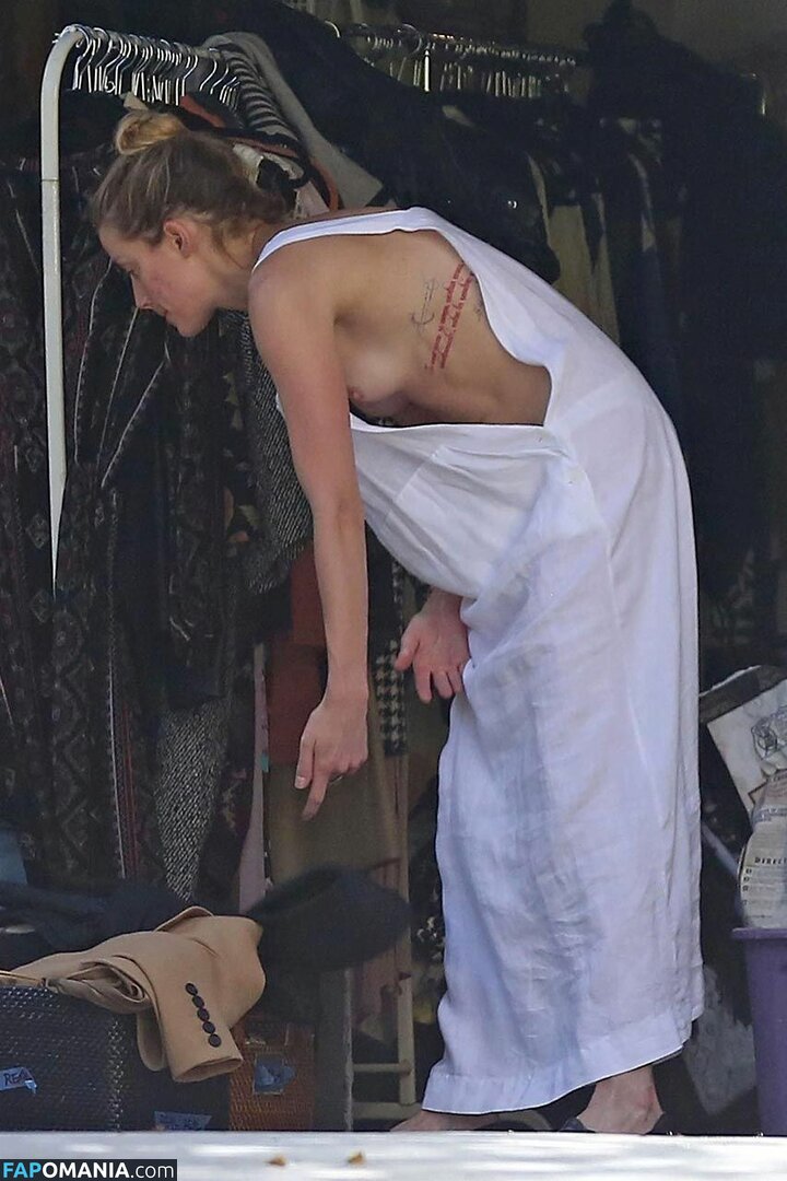 Amber Heard Nude Leaked Photo #92