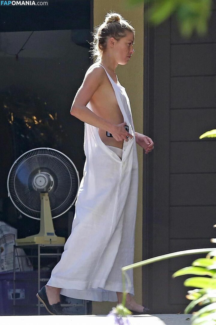 Amber Heard Nude Leaked Photo #102