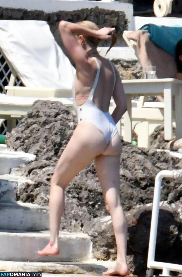 Amber Heard Nude Leaked Photo #152