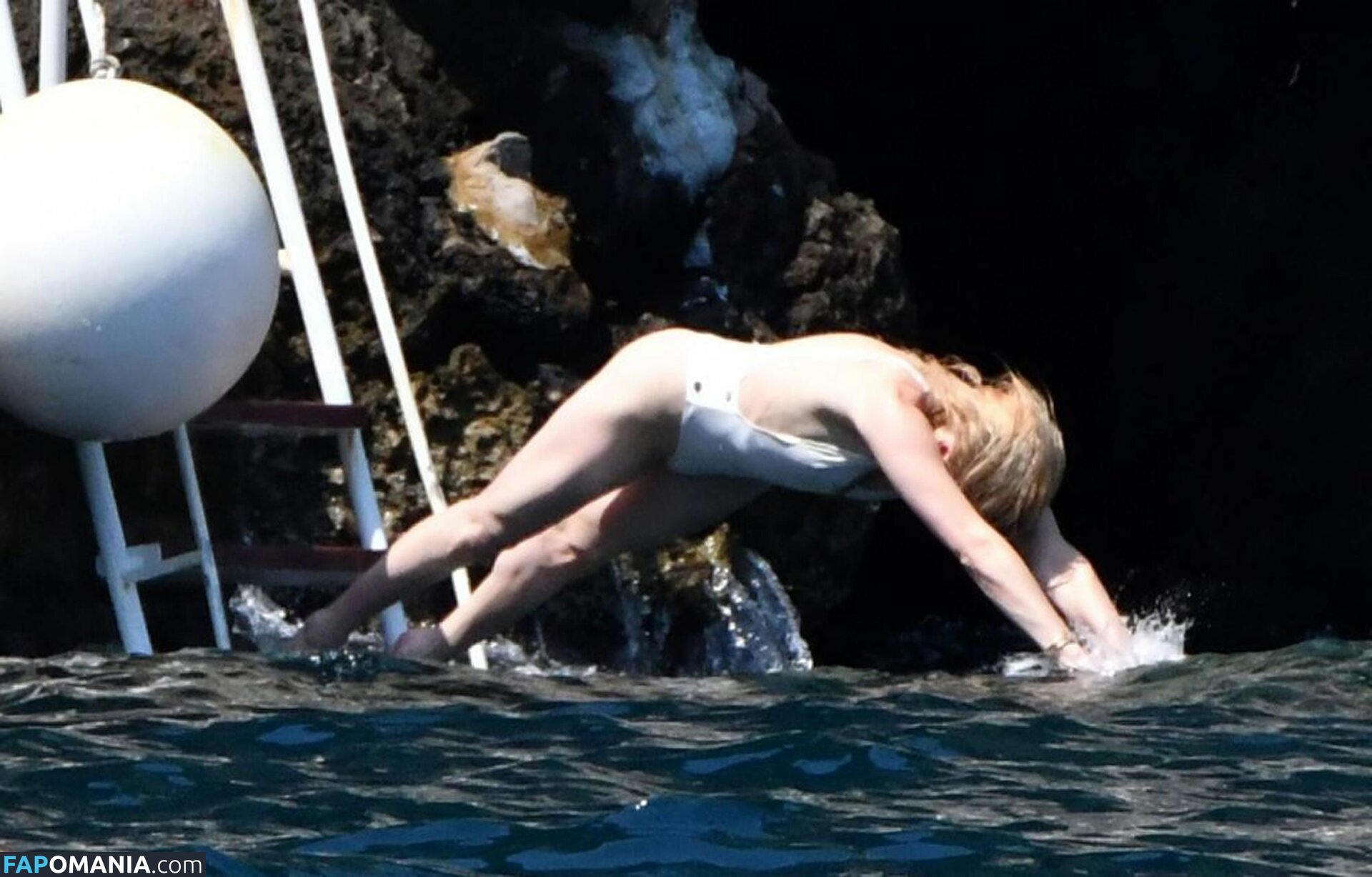 Amber Heard Nude Leaked Photo #155