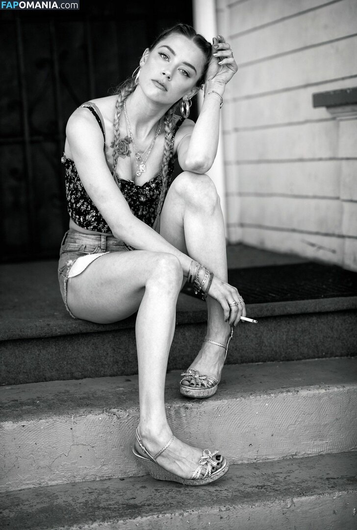 Amber Heard Nude Leaked Photo #235