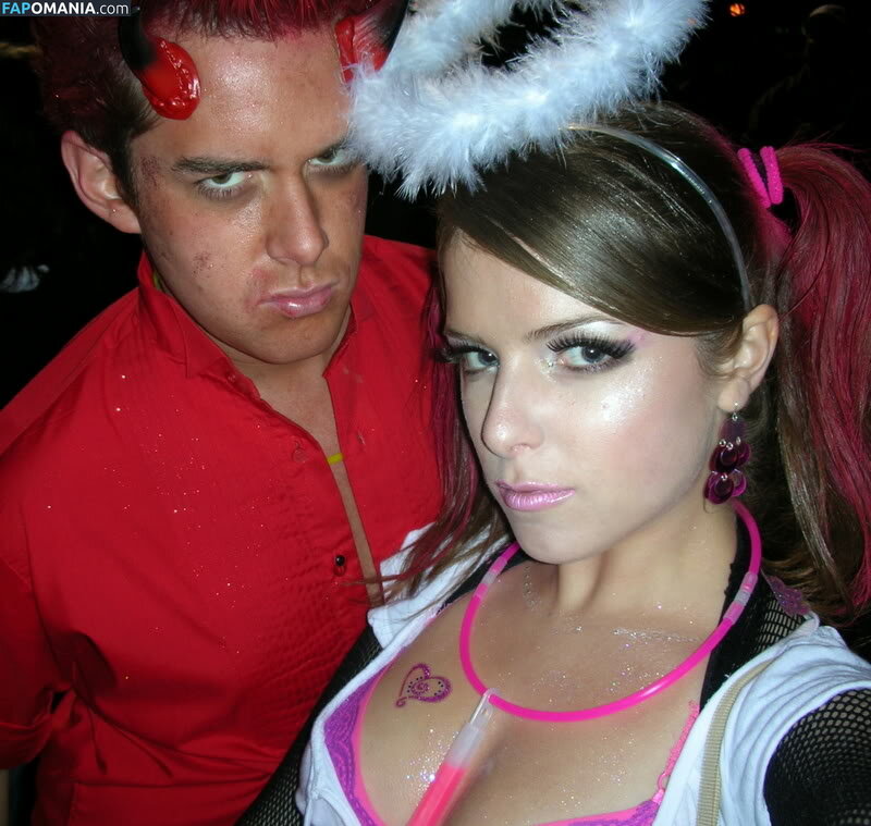Anna Kendrick Nude Leaked Photo #54