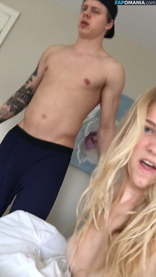 Annika Boron Nude Leaked Photo #31