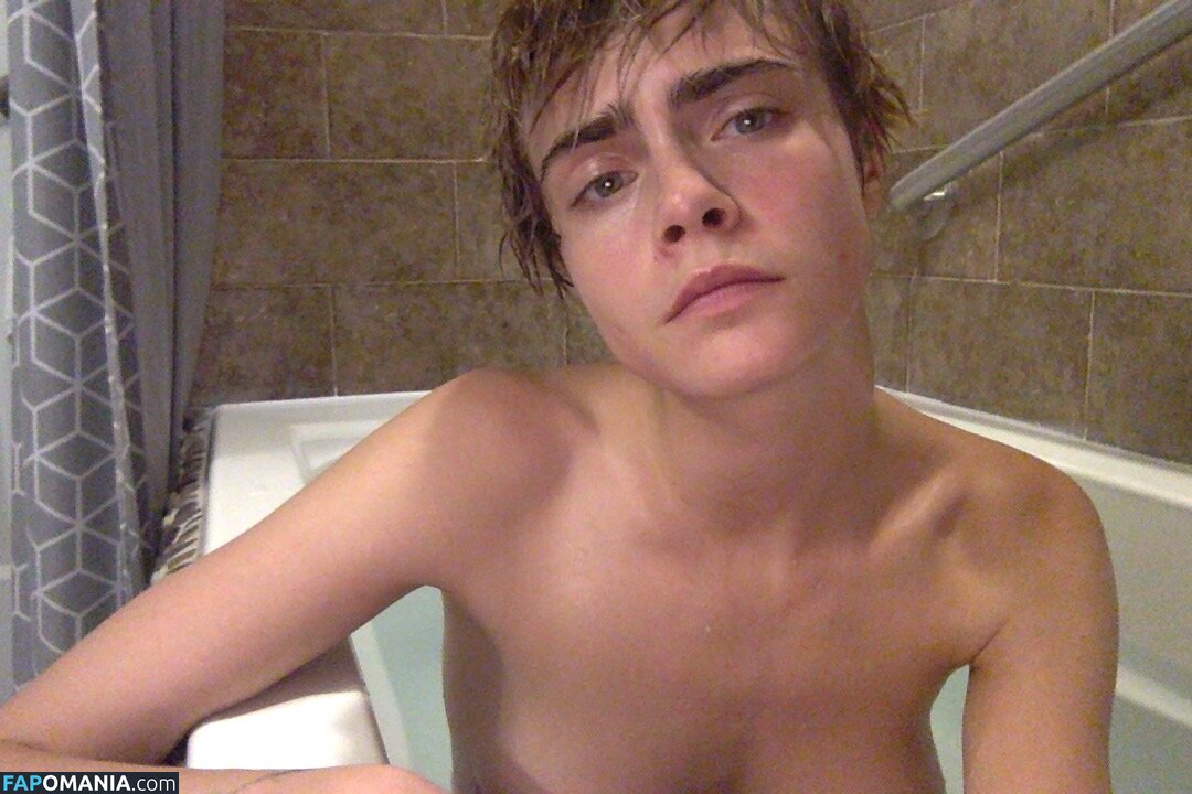 Ashley Benson And Cara Delevingne Nude Leaked Photo #10