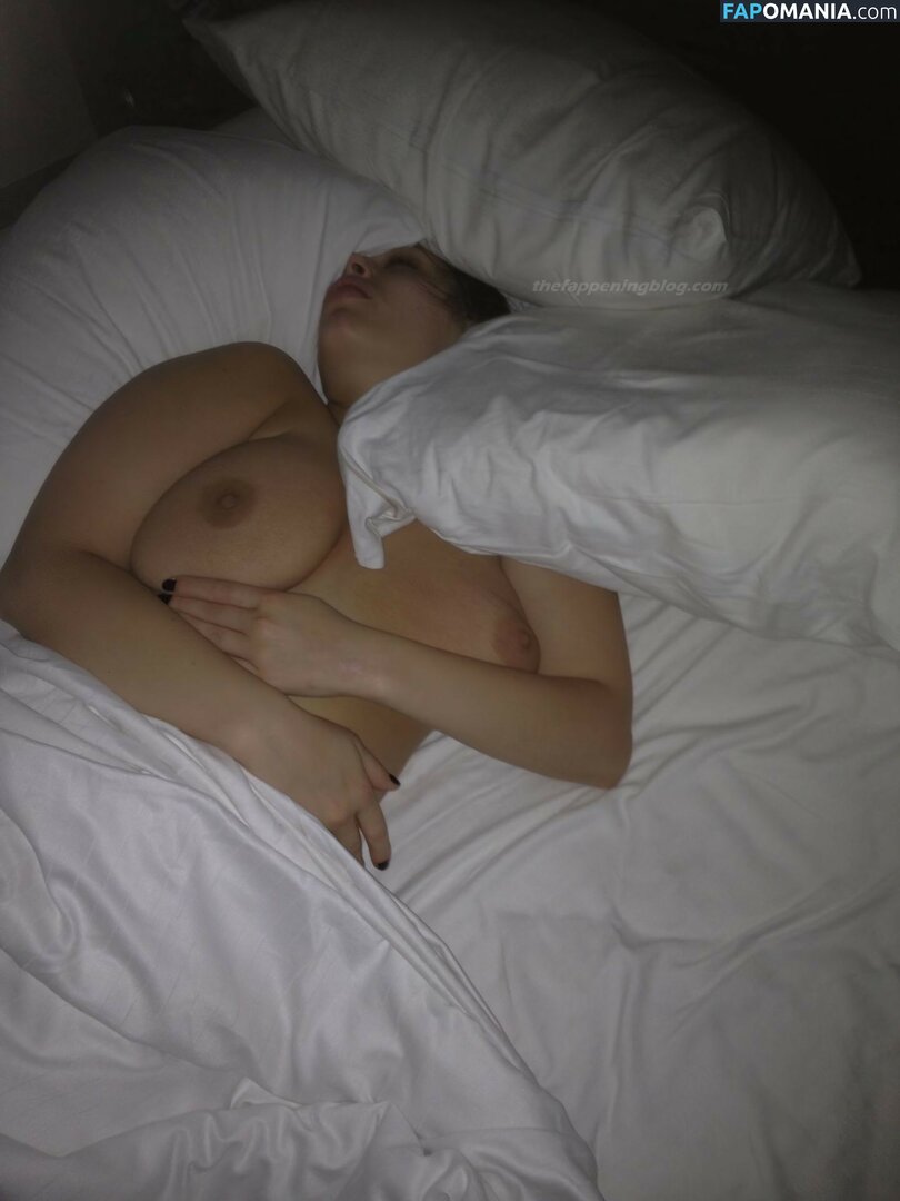Ashley Graham Nude Leaked Photo #36