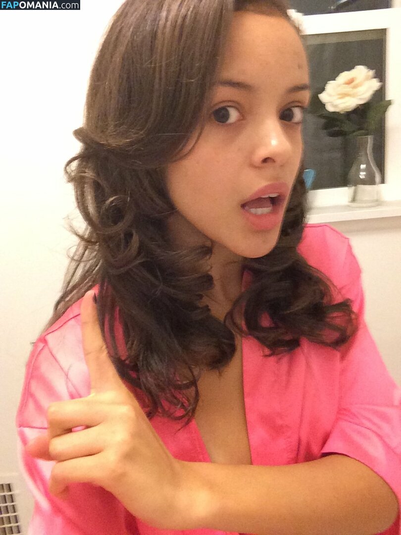 Aubrey Cleland Nude Leaked Photo #54