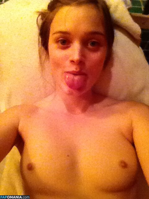 Bella Heathcote Nude Leaked Photo #4