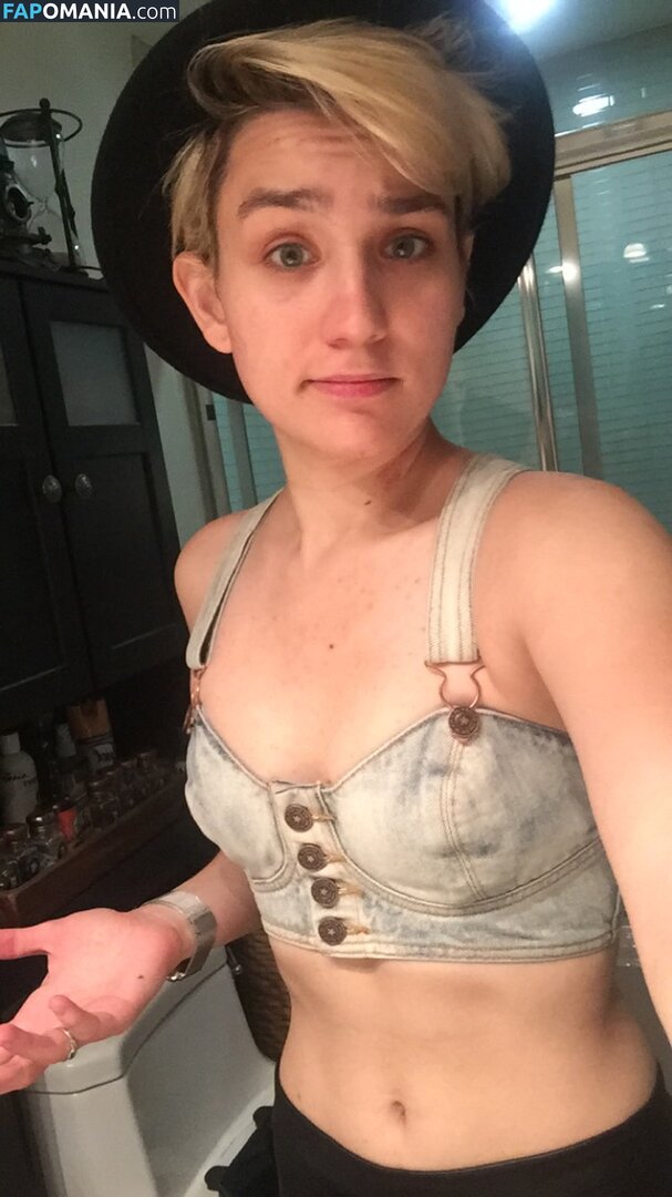 Bex Taylor Klaus Nude Leaked Photo #35