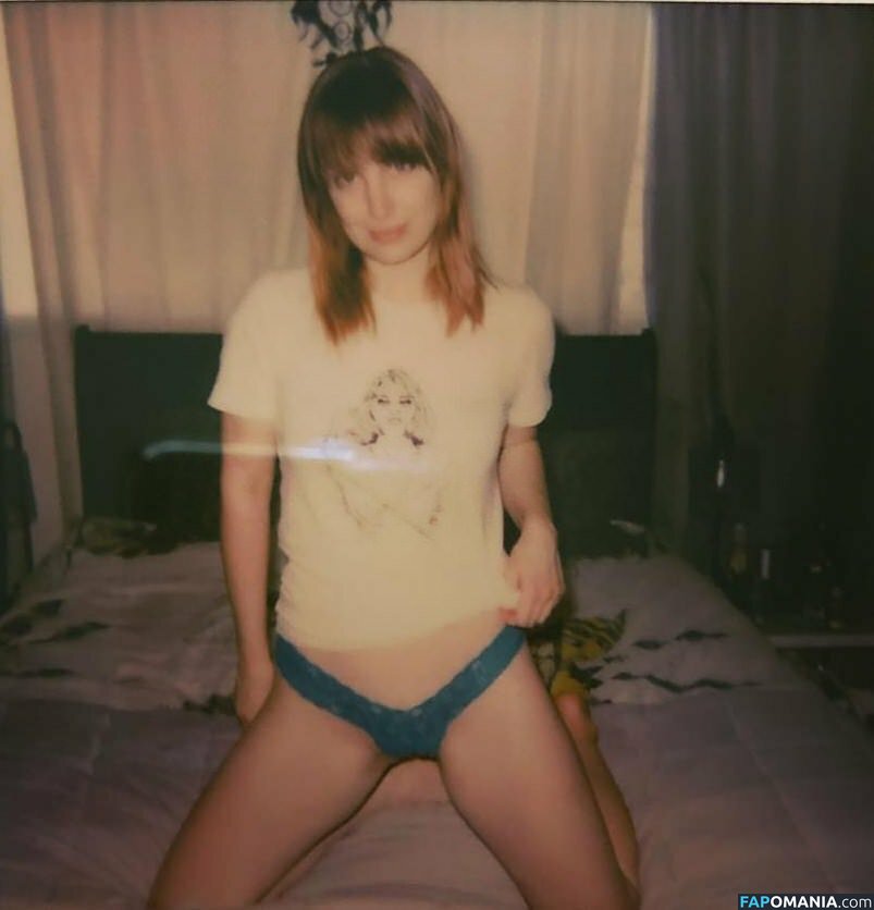 Bree Esrigg Nude Leaked Photo #94