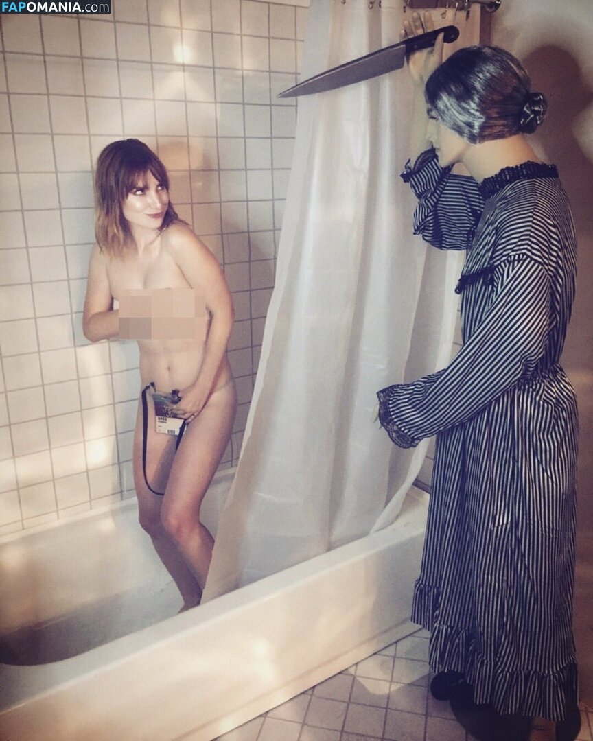 Bree Esrigg Nude Leaked Photo #96