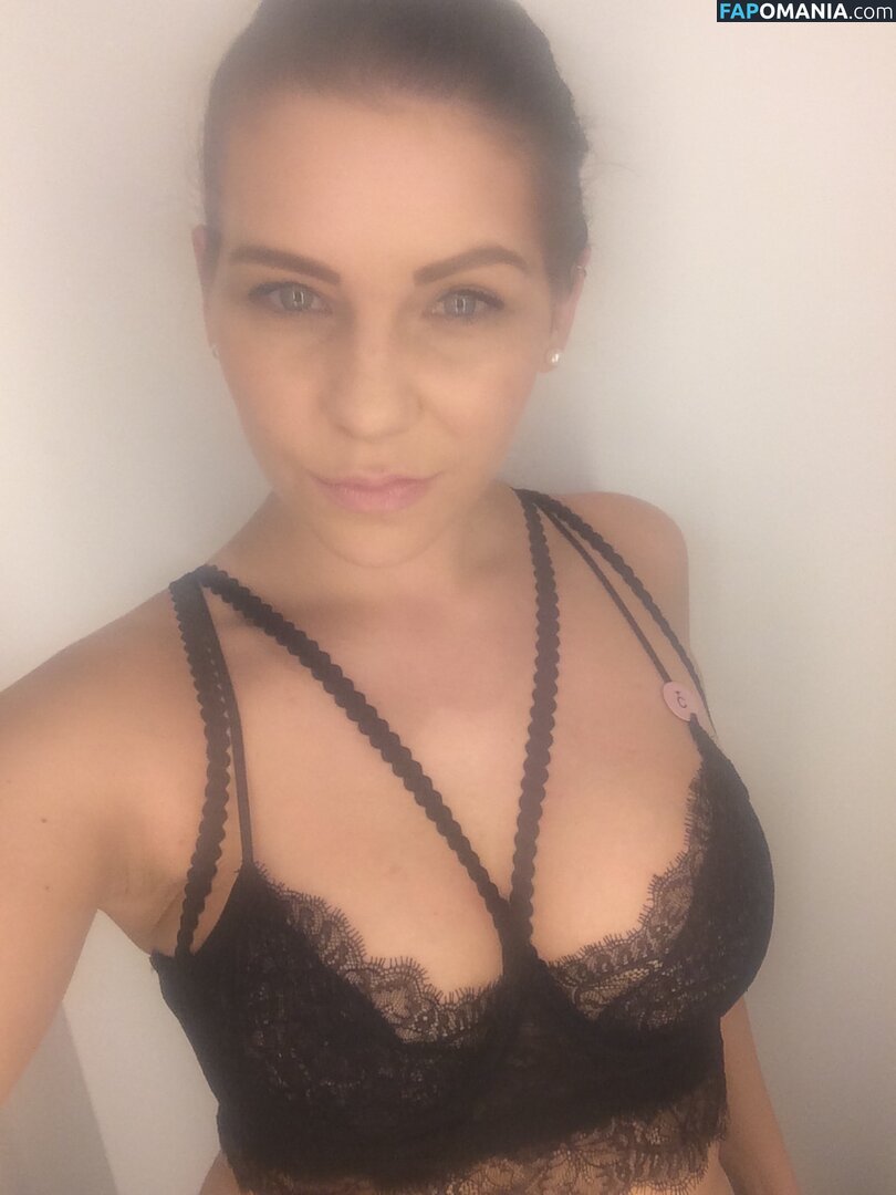 Carina Schwarz Nude Leaked Photo #23