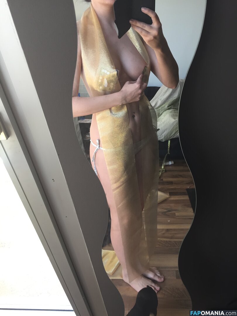 Carina Schwarz Nude Leaked Photo #58