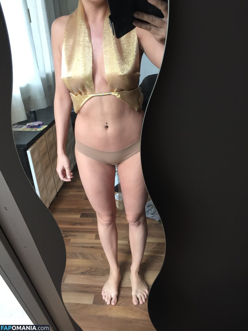Carina Schwarz Nude Leaked Photo #59