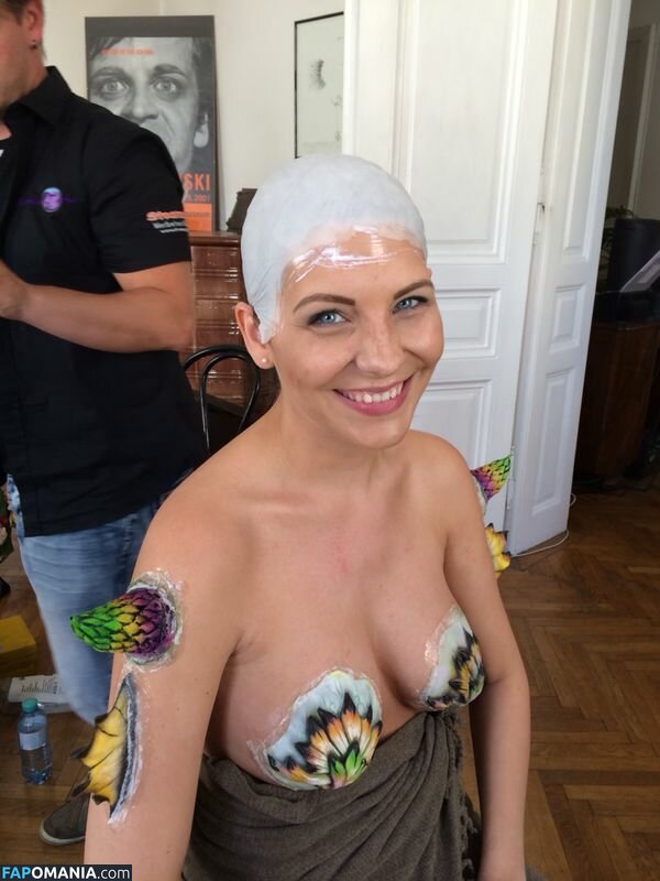 Carina Schwarz Nude Leaked Photo #92