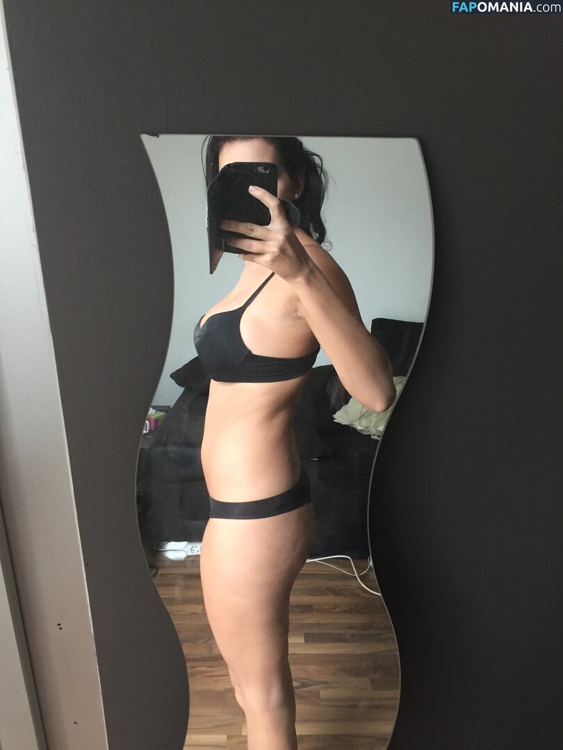 Carina Schwarz Nude Leaked Photo #181