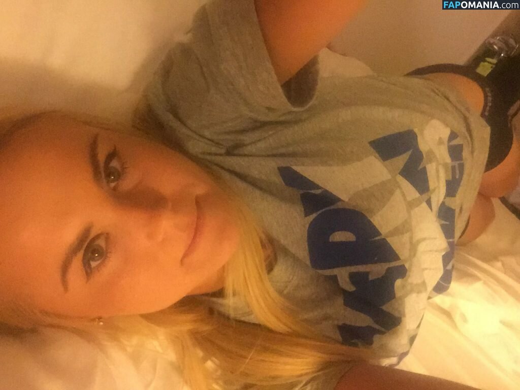 Carly Booth Nude Leaked Photo #35