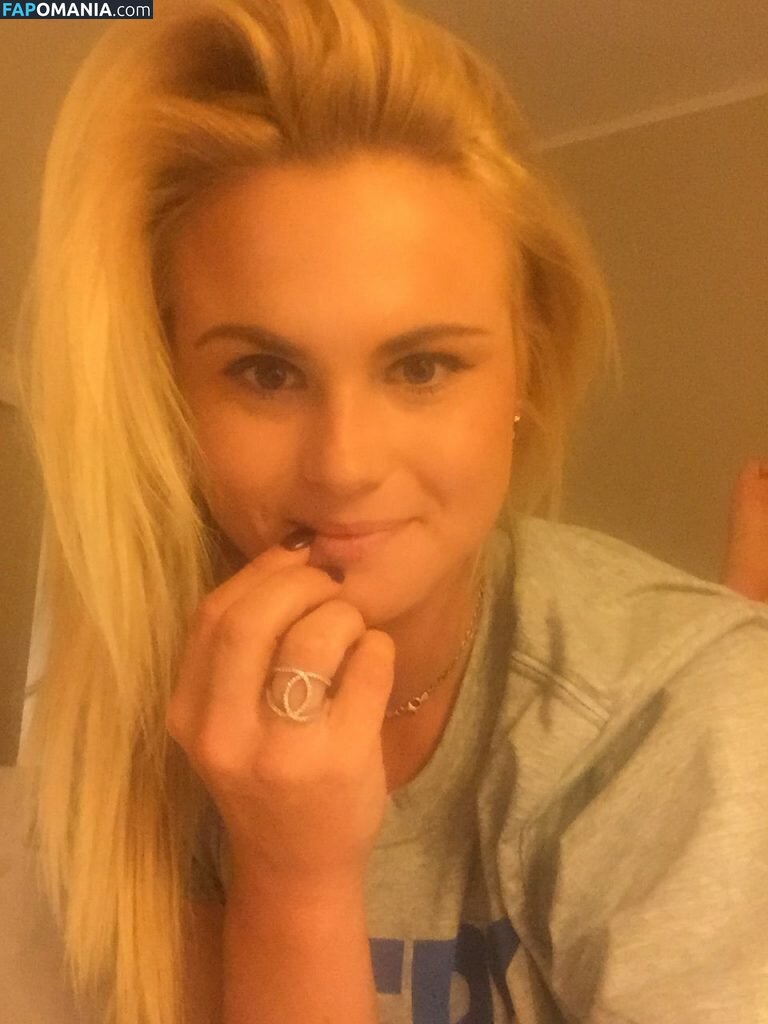 Carly Booth Nude Leaked Photo #47