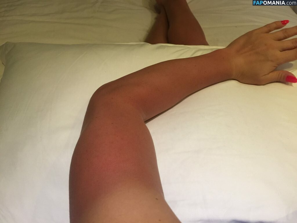Carly Booth Nude Leaked Photo #53