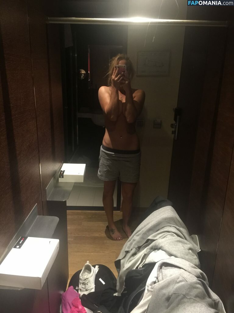 Carly Booth Nude Leaked Photo #109