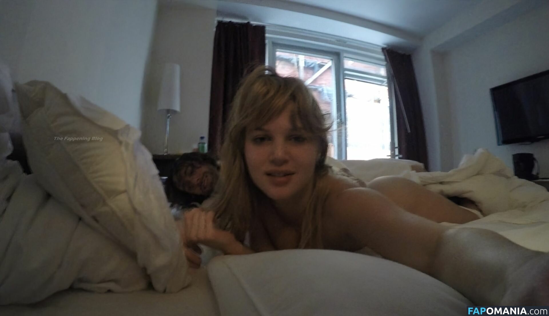 Casie Sloan Nude Leaked Photo #4