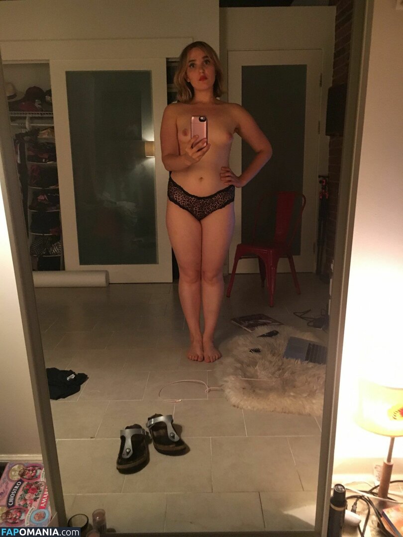 Chloe Fineman Nude Leaked Photo #18