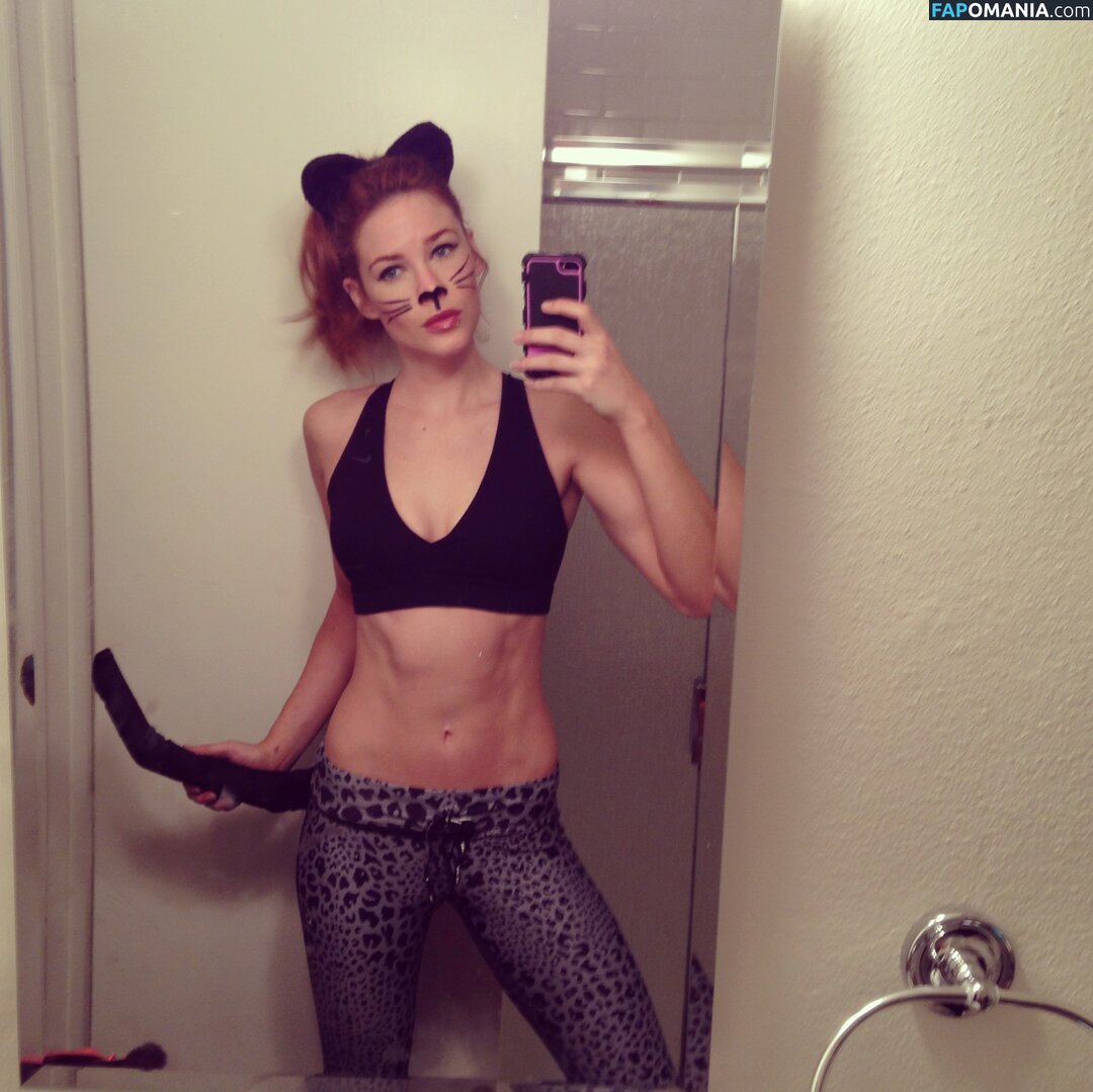 Courtney Hope Nude Leaked Photo #3