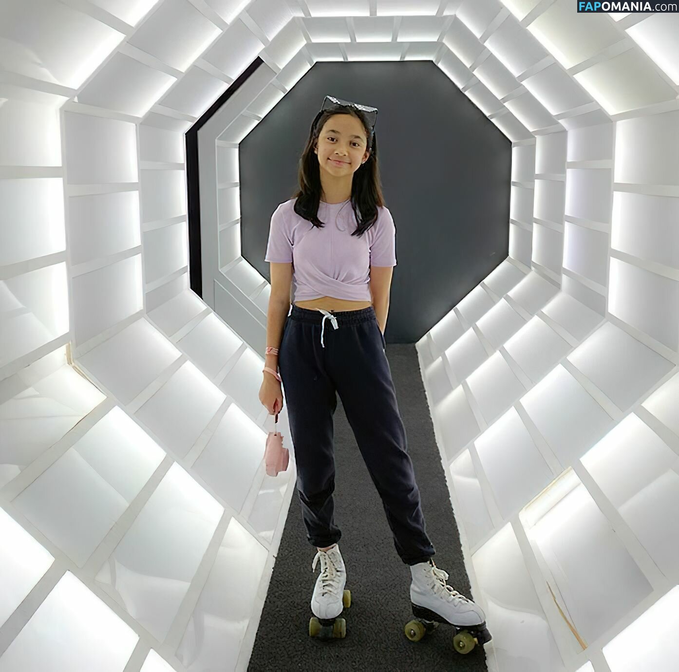 Cut Tari Nude Leaked Photo #61