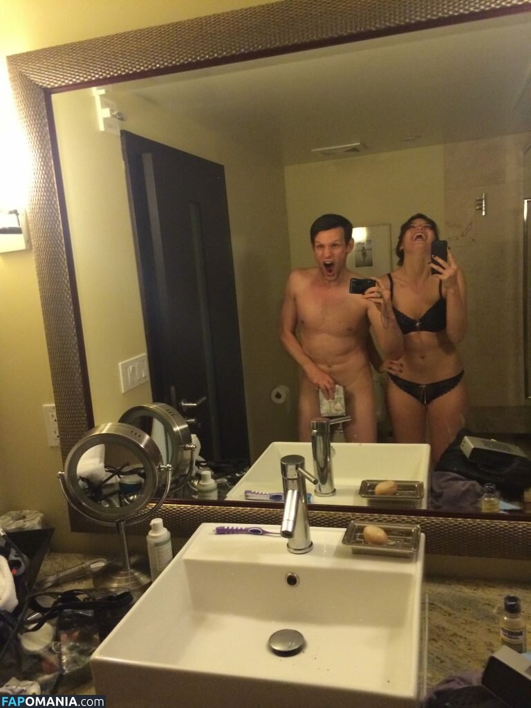 Daisy Lowe Nude Leaked Photo #7