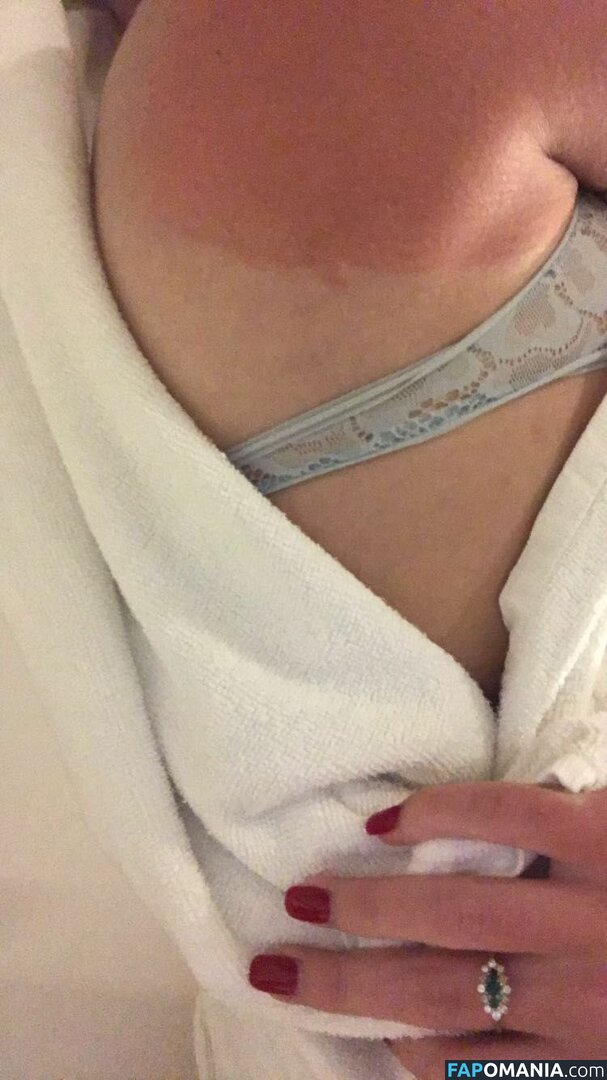 Dakota Blue Richards Nude Leaked Photo #16