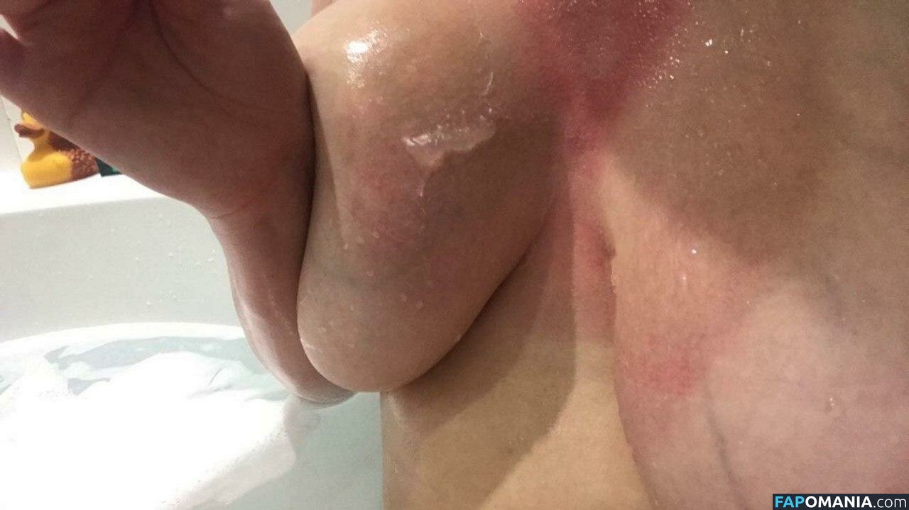 Dakota Blue Richards Nude Leaked Photo #21