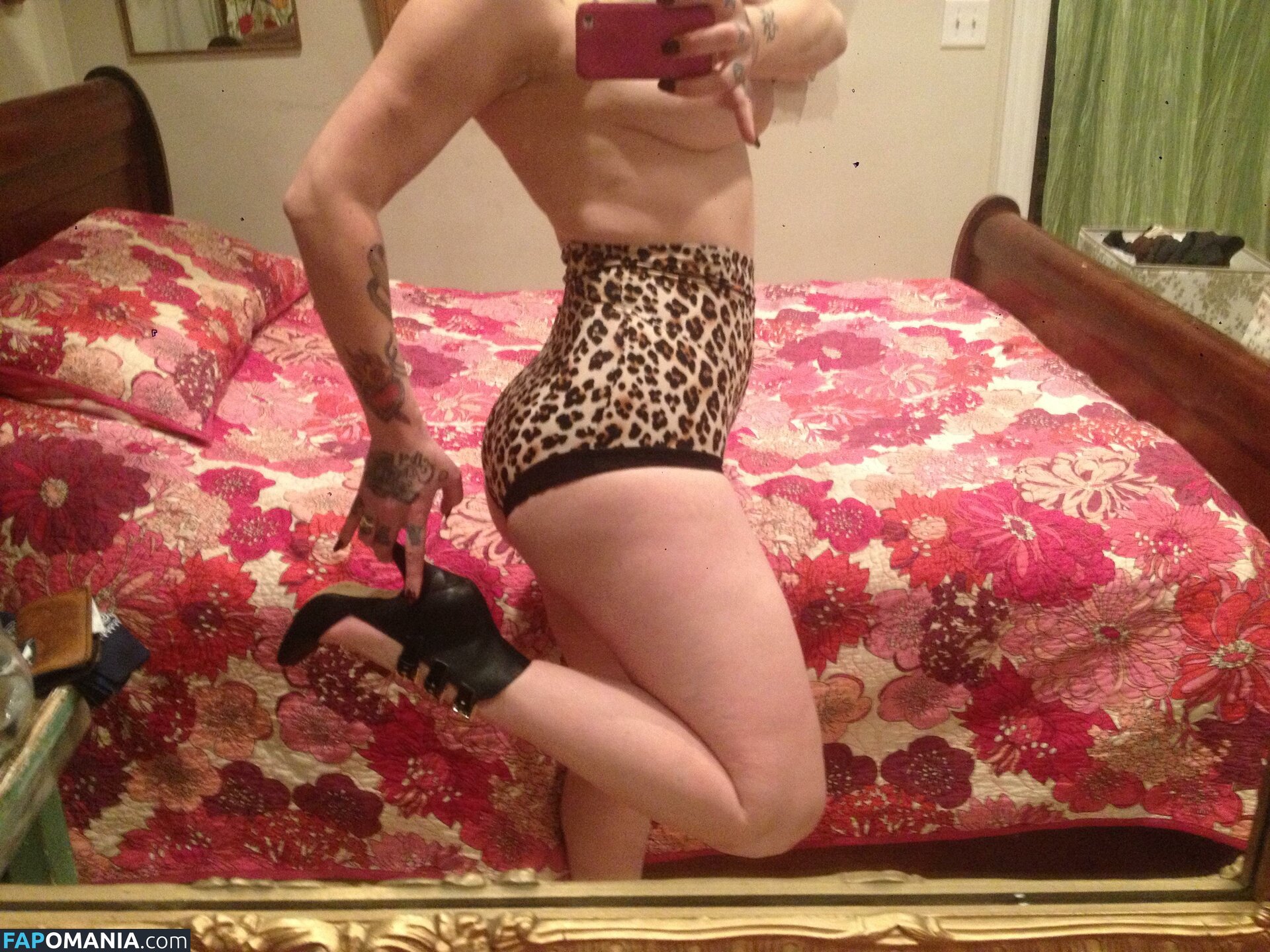 Danielle Colby Nude Leaked Photo #4
