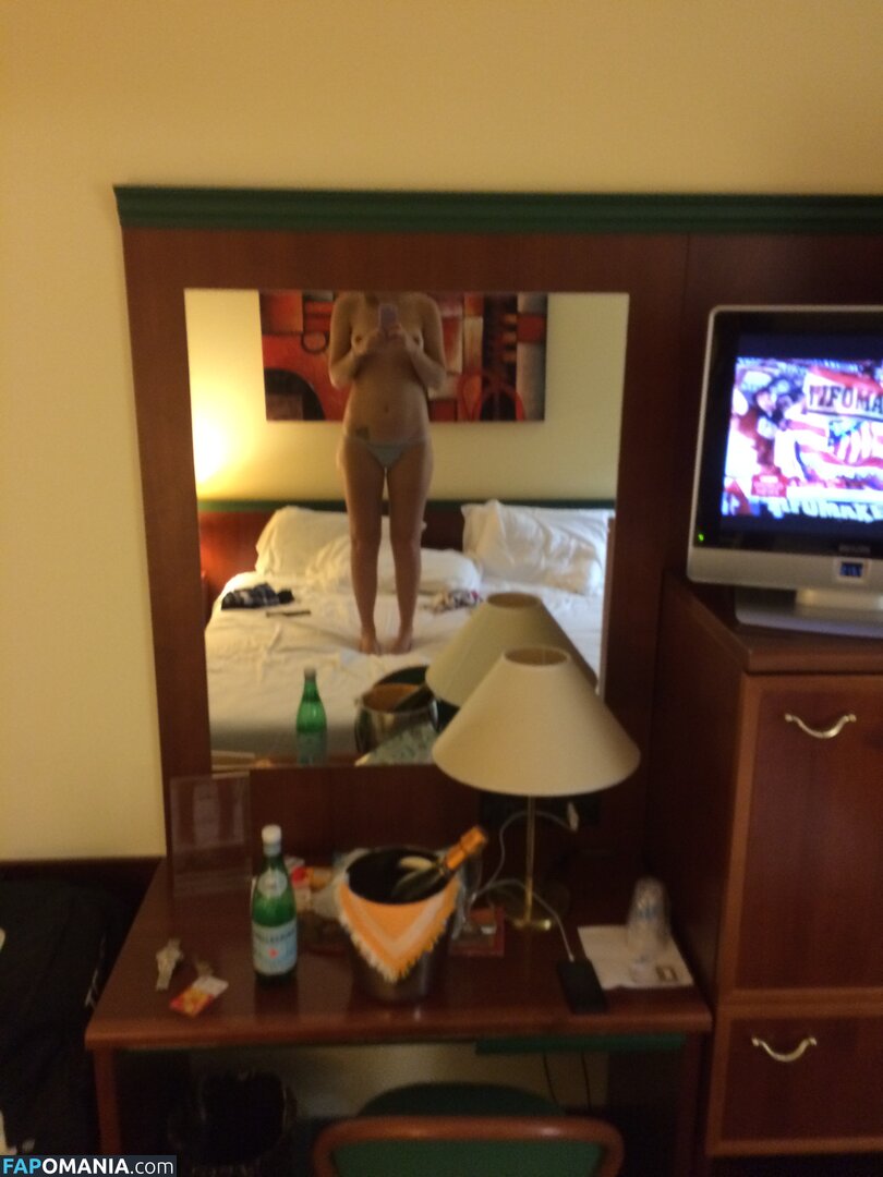 Darya Kustova Nude Leaked Photo #35