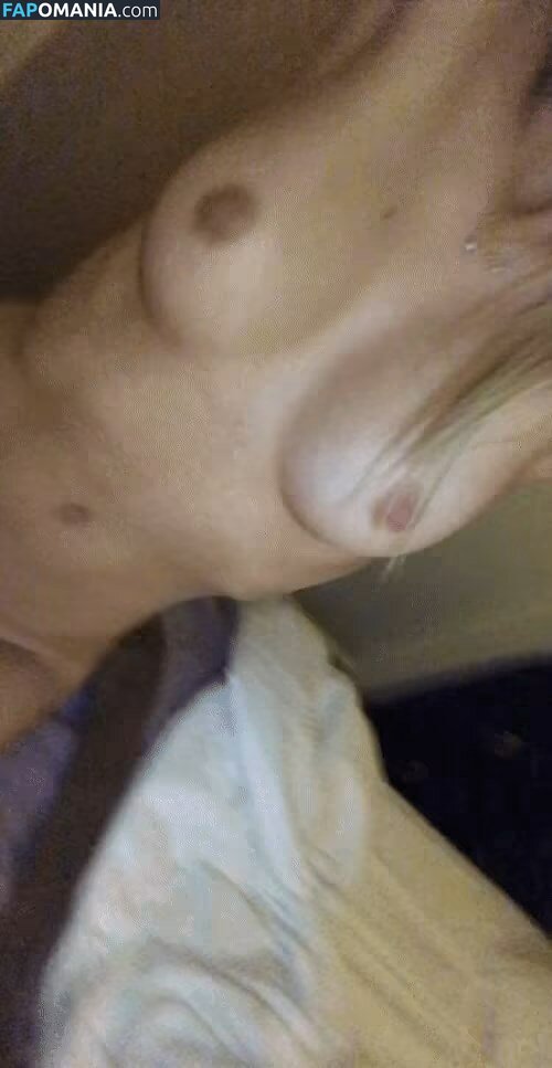 Delilah Belle Hamlin Nude Leaked Photo #54