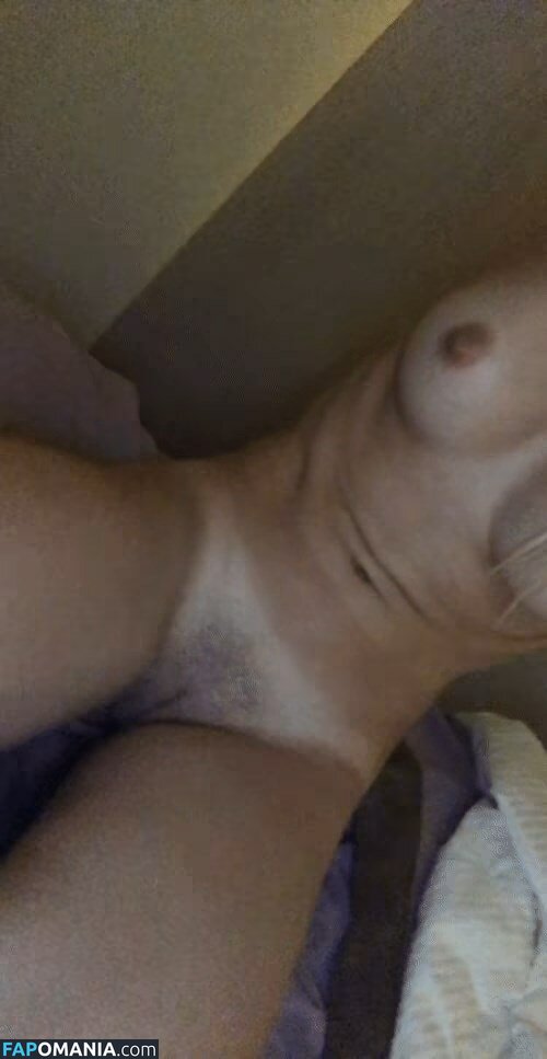 Delilah Belle Hamlin Nude Leaked Photo #57