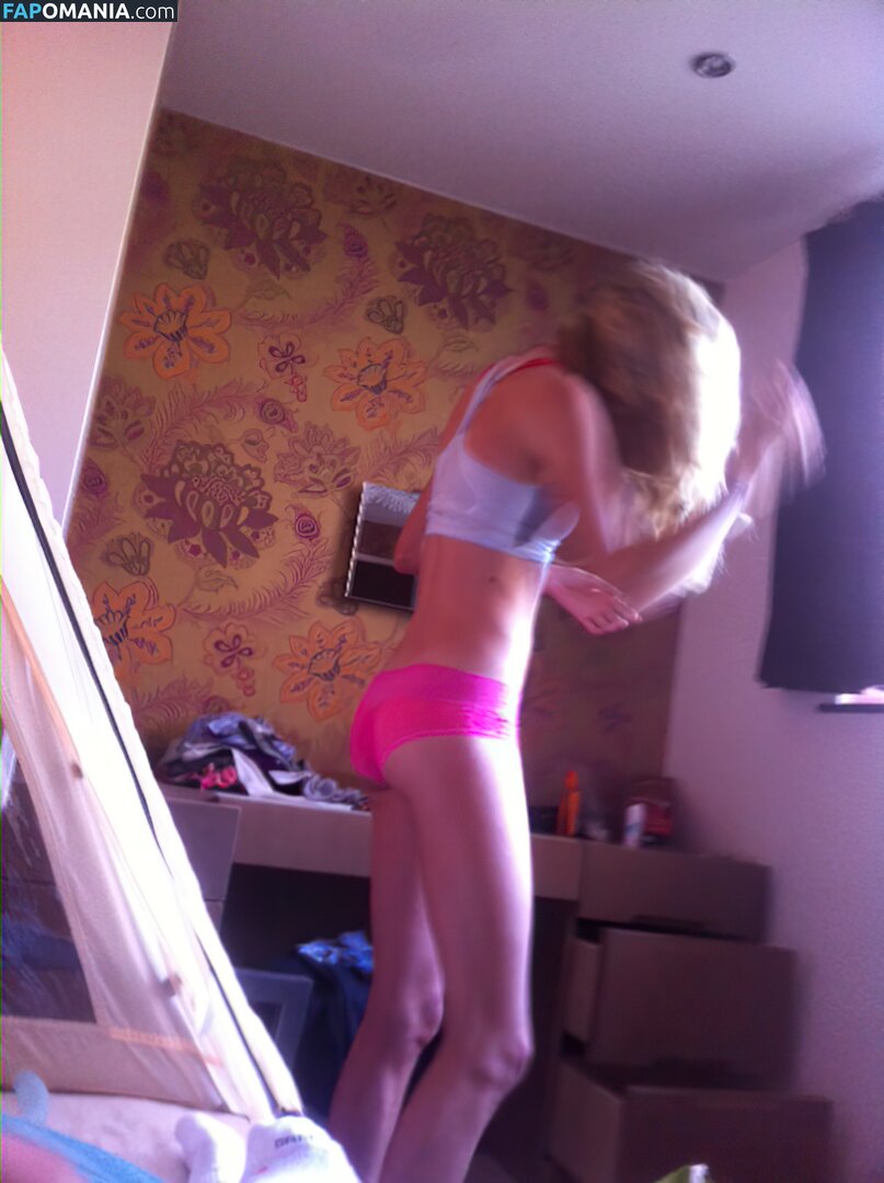 Eilish McColgan Nude Leaked Photo #6
