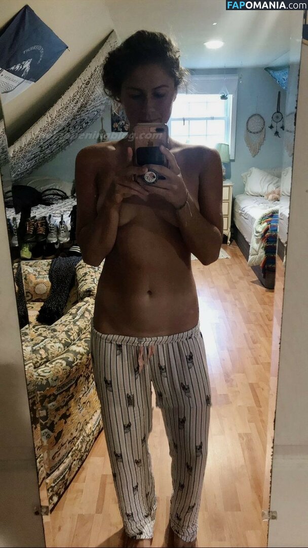 Elizabeth Beisel Nude Leaked Photo #1