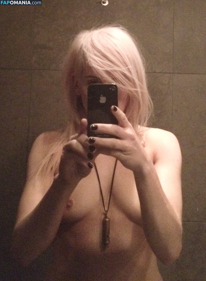 Ellie Goulding Nude Leaked Photo #39