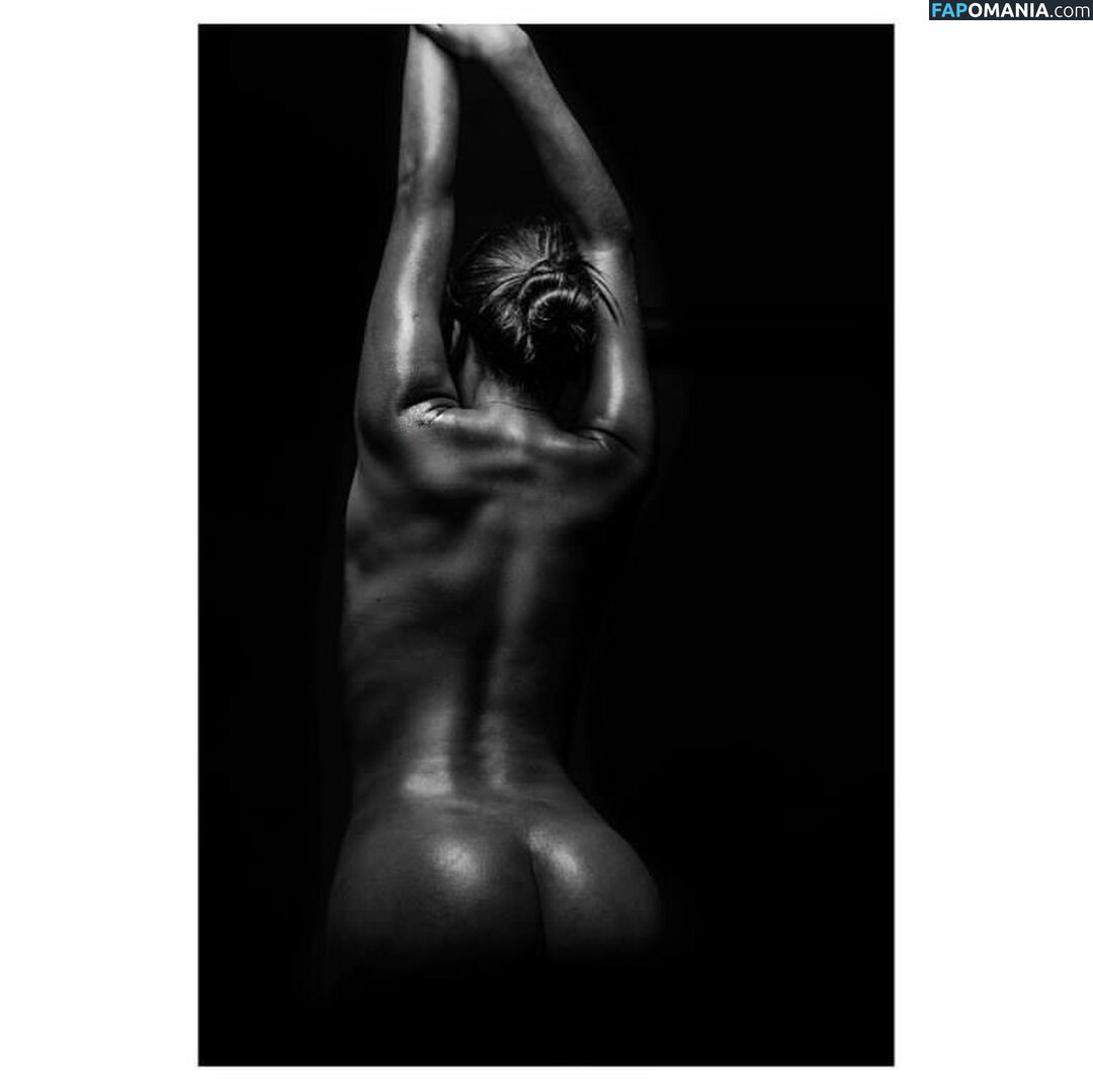 Elsie Hewitt Nude Leaked Photo #184