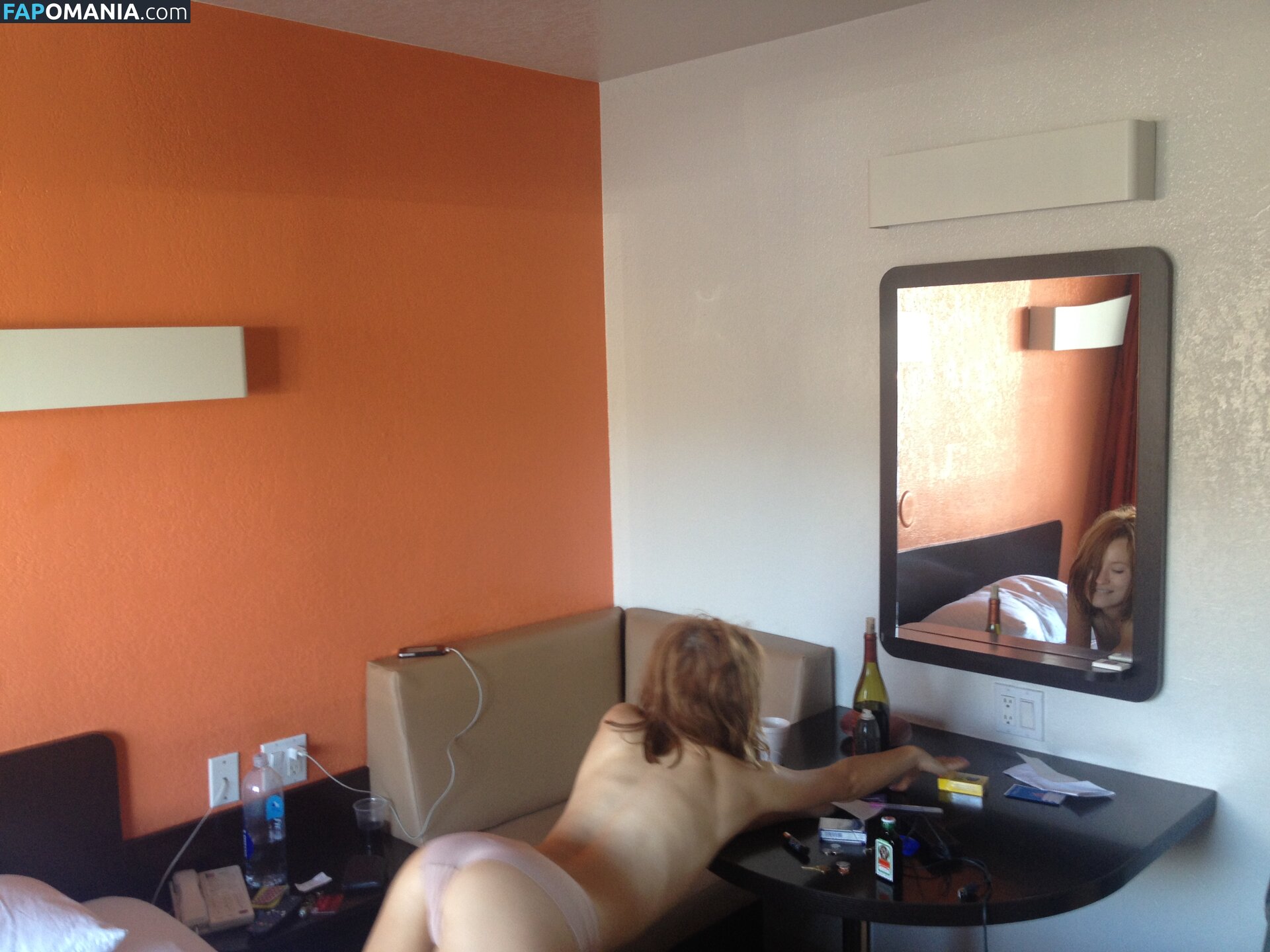 Emily Browning Nude Leaked Photo #8