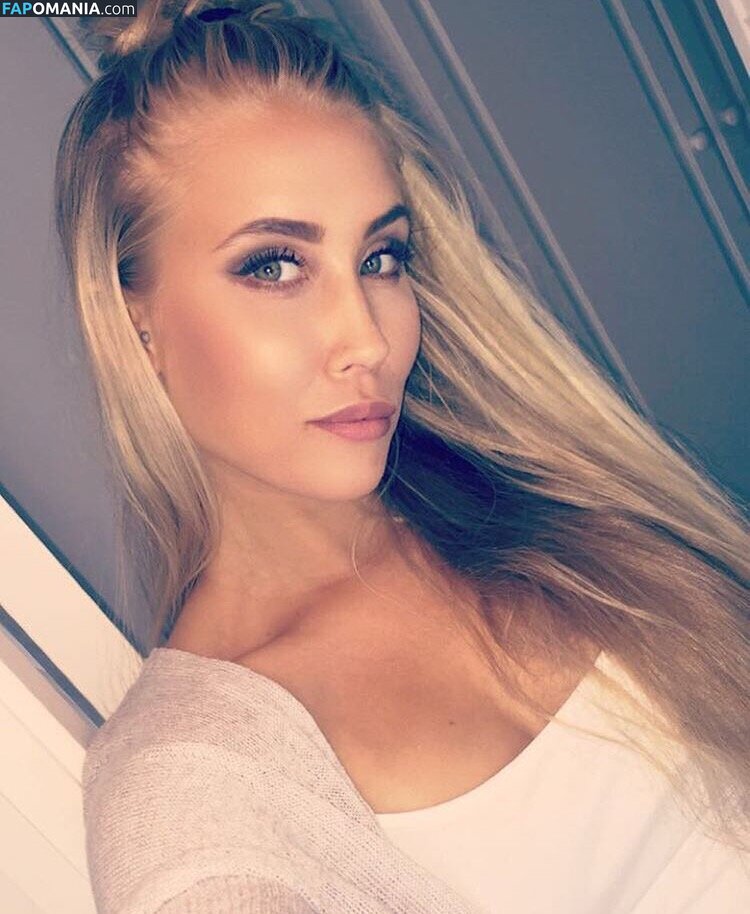 Emma Hernan Nude Leaked Photo #281