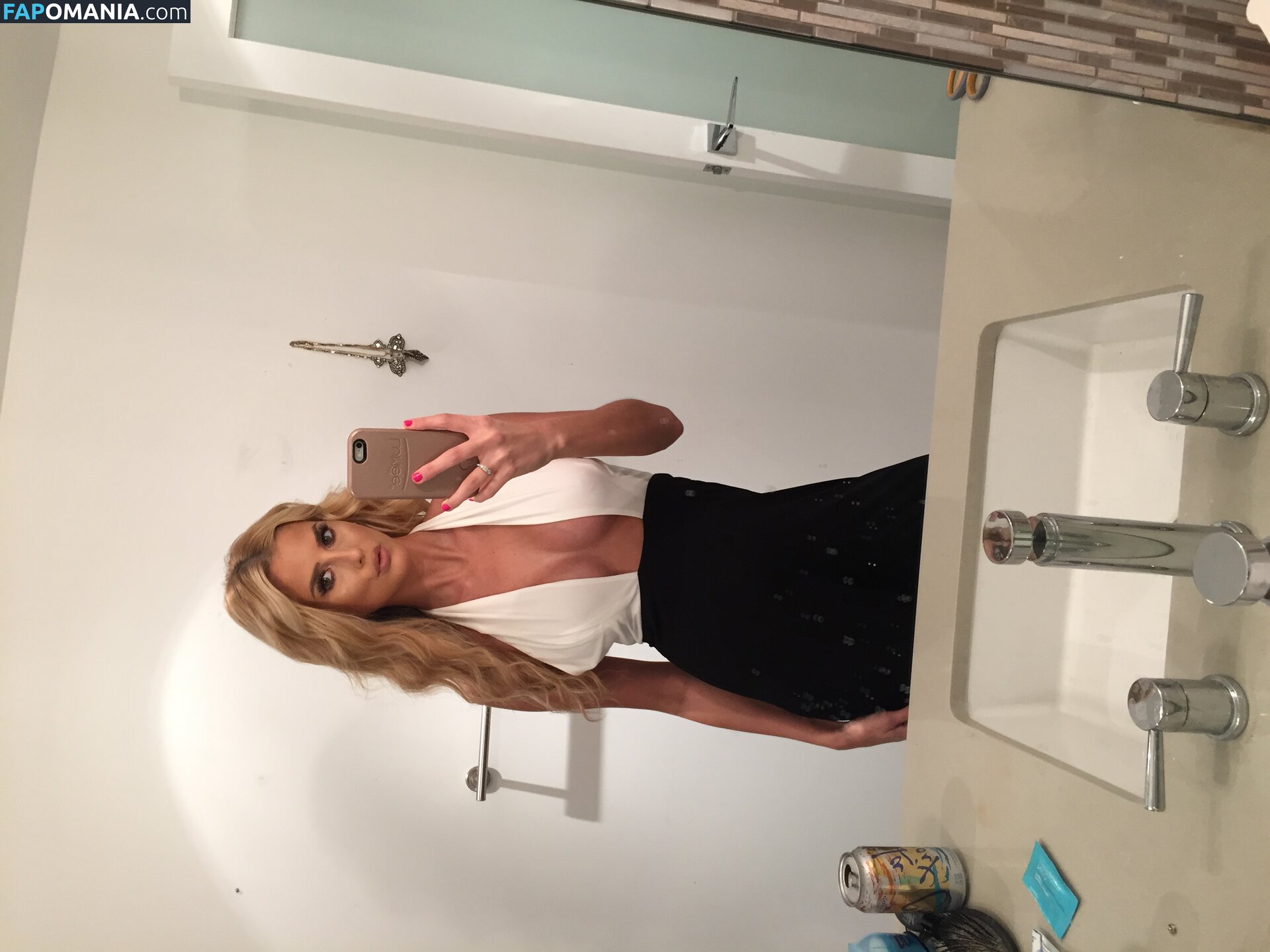 Emma Hernan Nude Leaked Photo #342