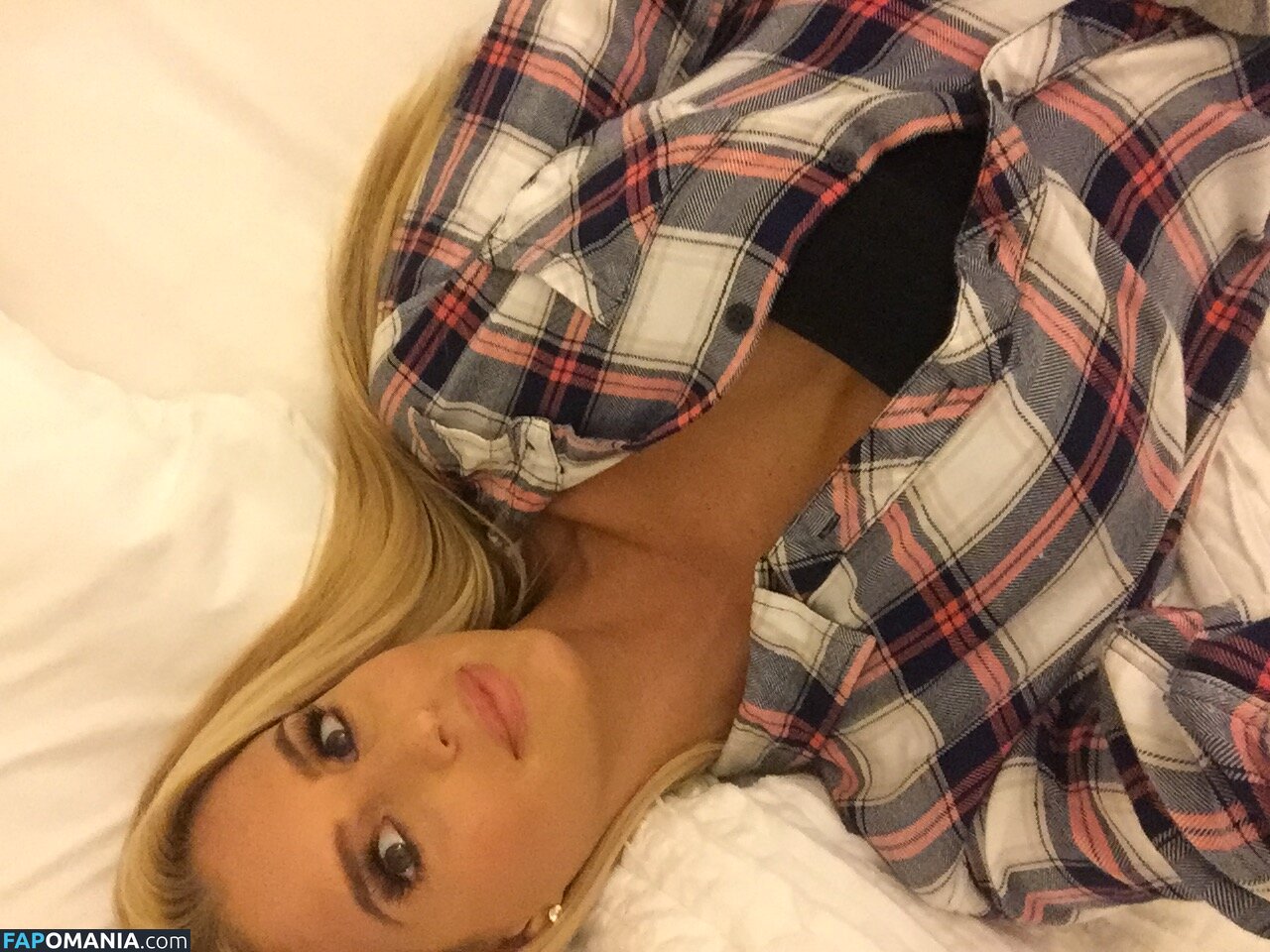 Emma Hernan Nude Leaked Photo #367