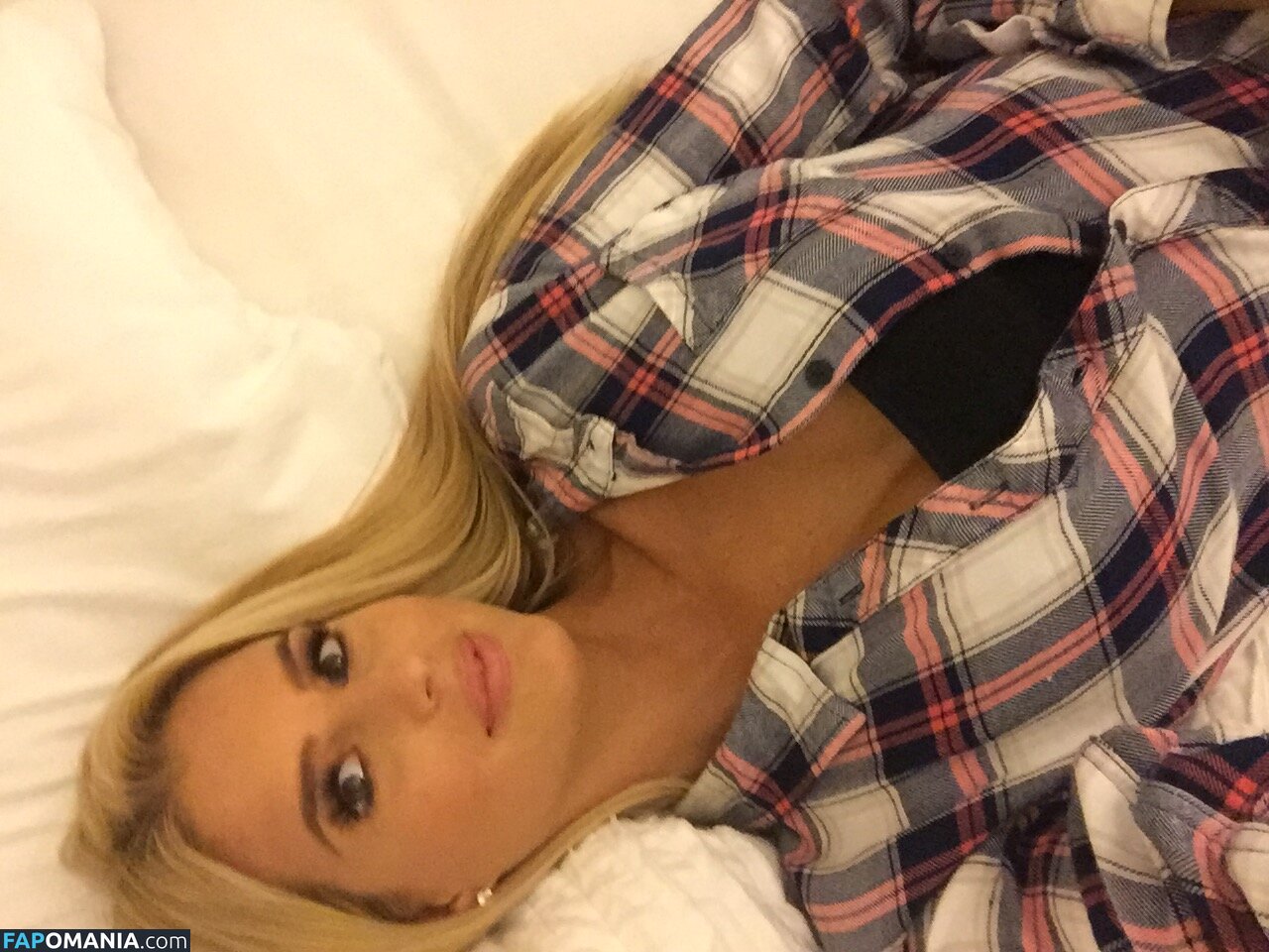 Emma Hernan Nude Leaked Photo #368