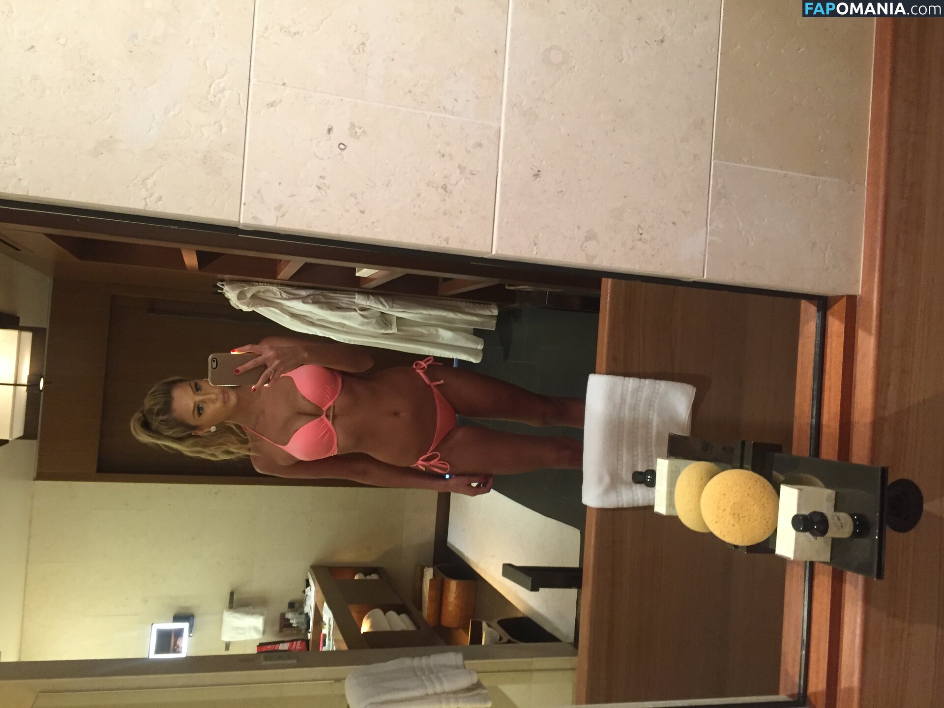 Emma Hernan Nude Leaked Photo #578