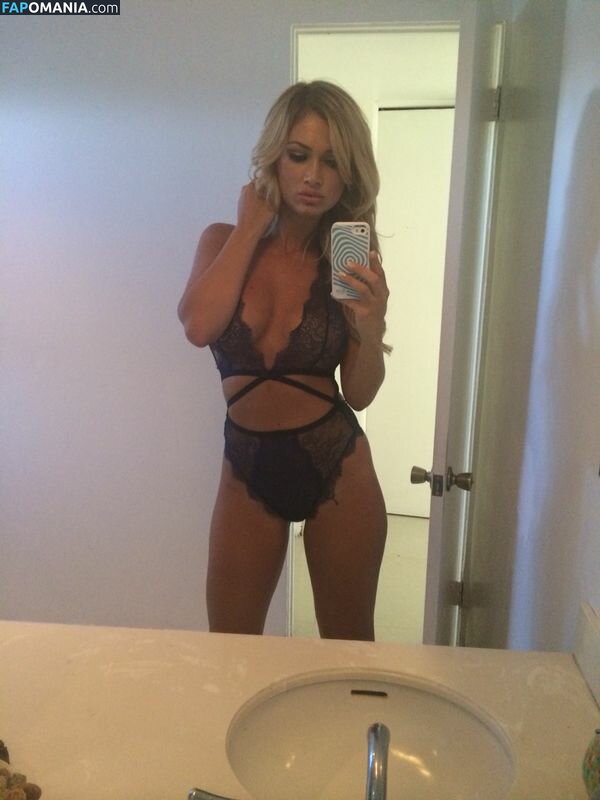 Emma Hernan Nude Leaked Photo #681