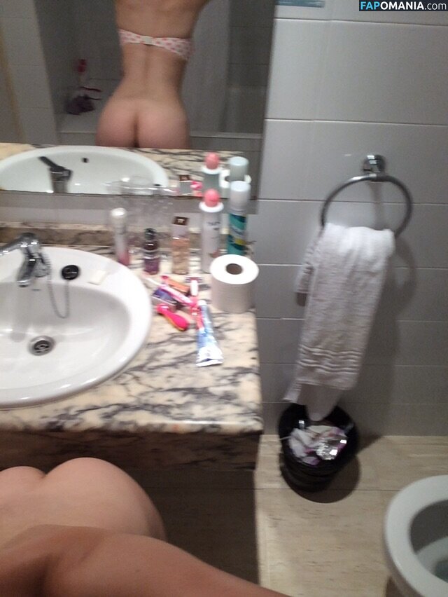 Emma Trott Nude Leaked Photo #2